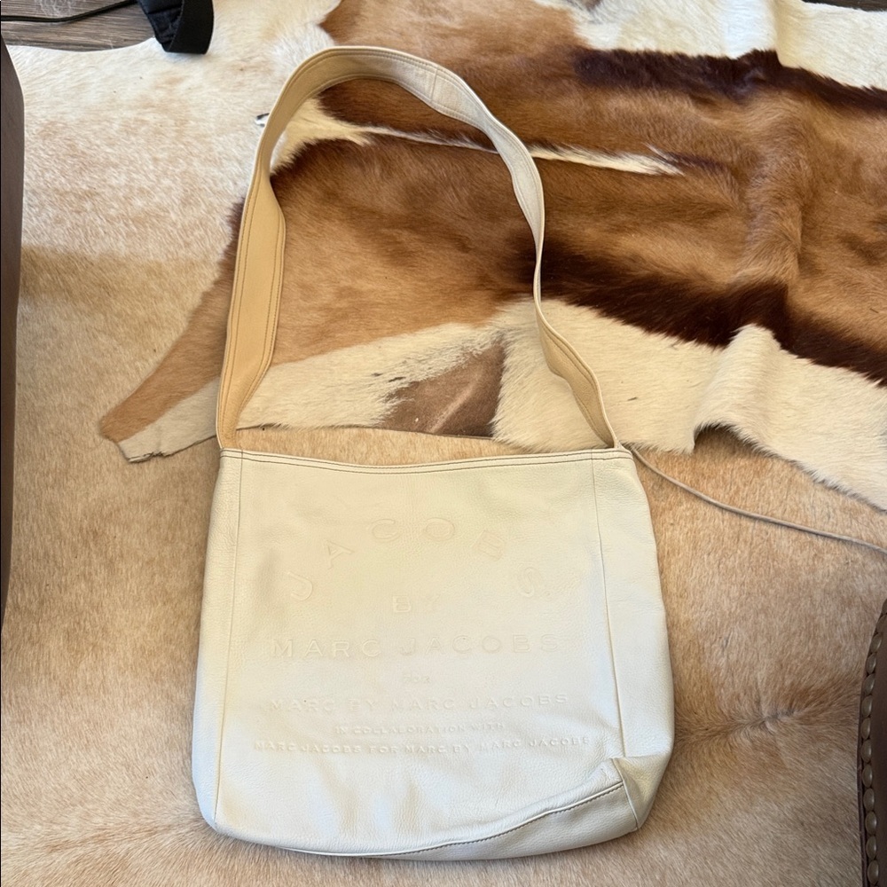 Jacobs by Marc Jacobs ivory Leather Shoulder Tote Bag gorgeous